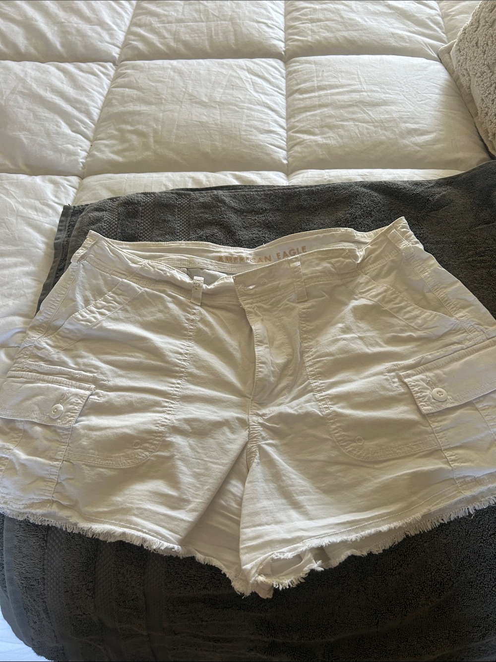 American Eagle Outfitters White Cargo Frayed-Hem Shorts